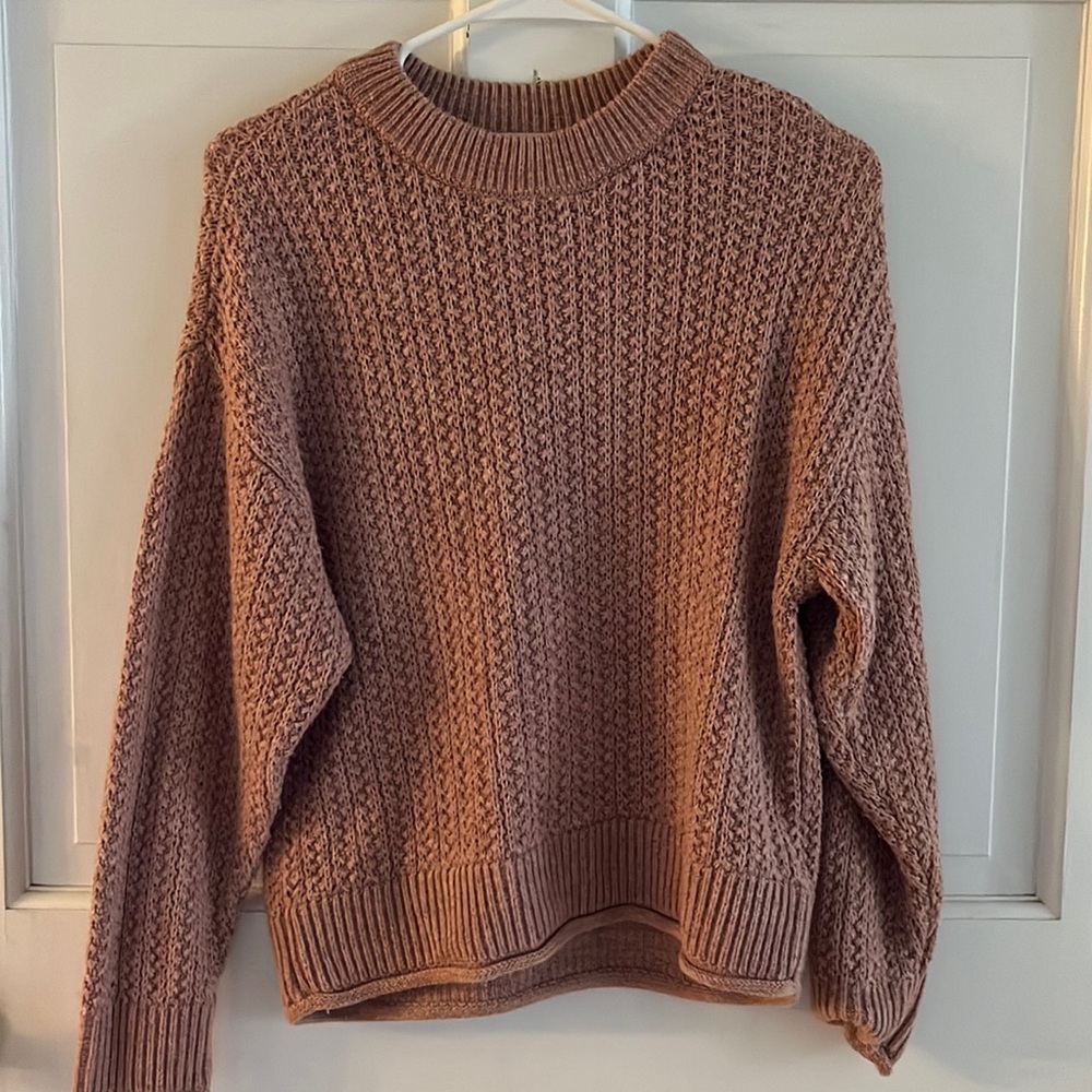 Universal Thread Size XS sweater